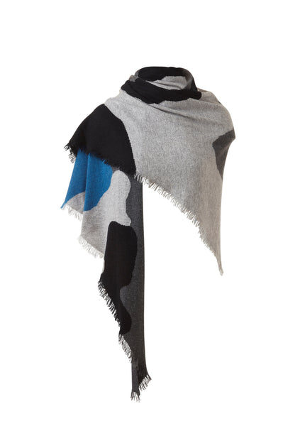 INTARSIA FRINGE WRAP