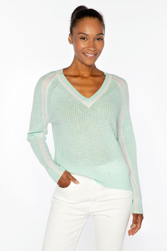 CONTRAST TRIM RIB VEE