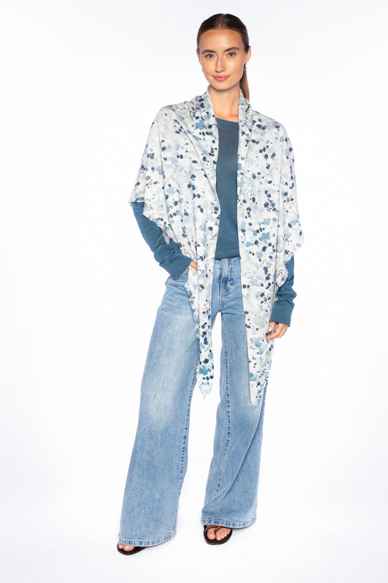 DROPLET PRINT FRINGE TRIANGLE WRAP