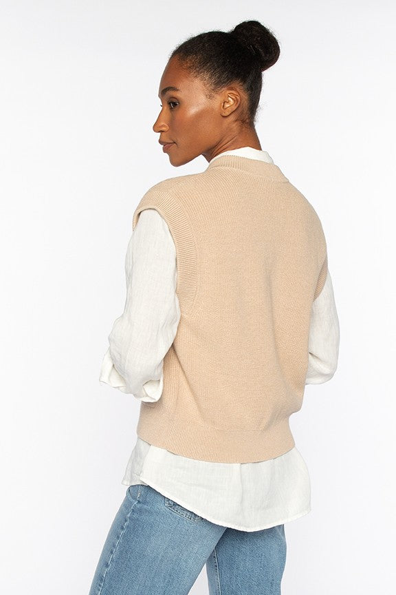 RIB BUTTON VEST CARDIGAN - detail view